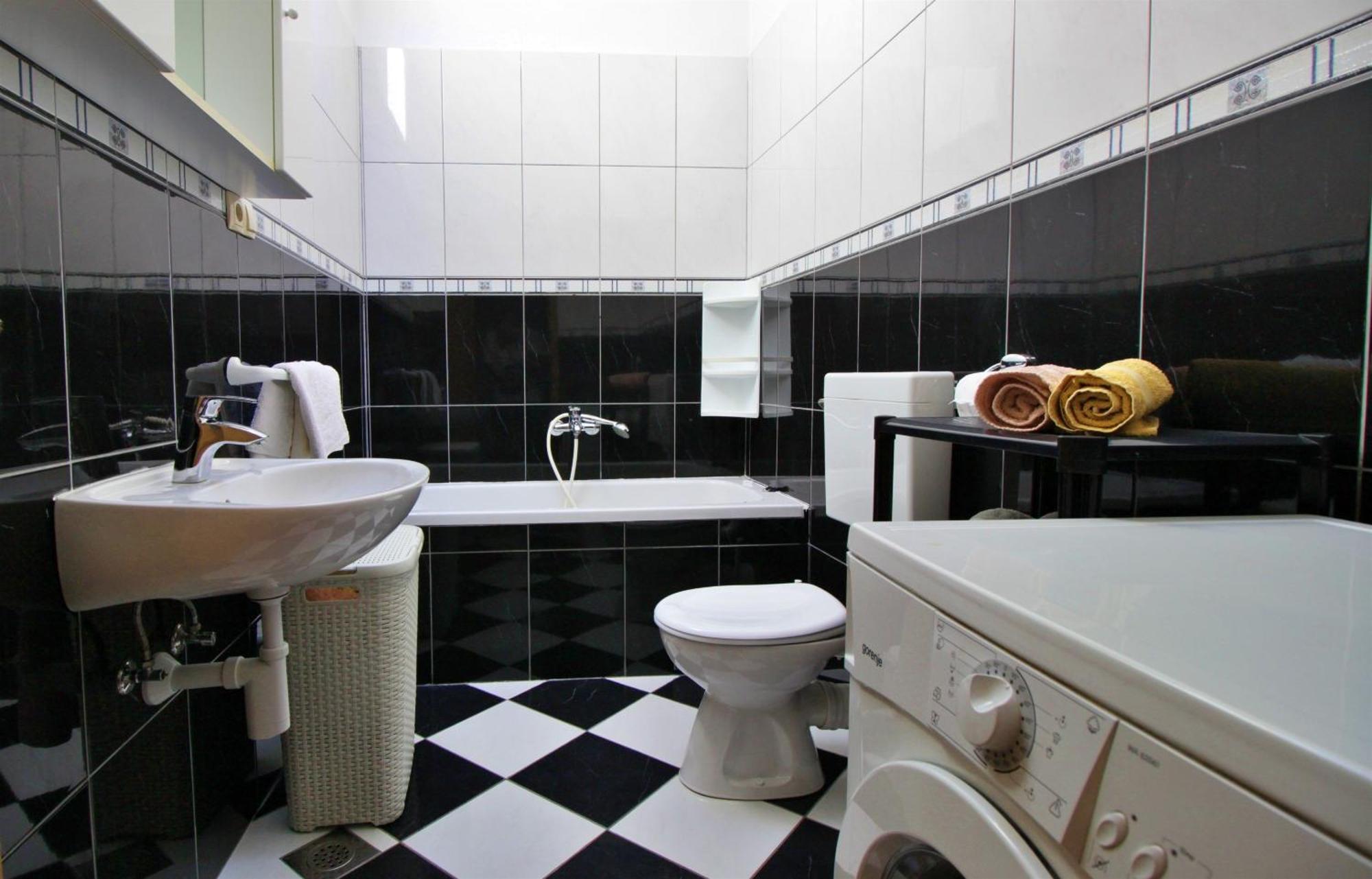 Apartments Marusic オミシュ エクステリア 写真